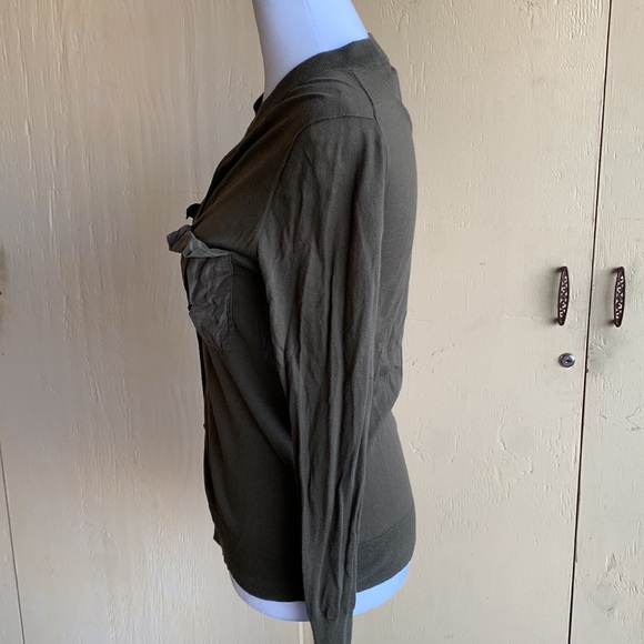 J Crew size S olive green cardigan with silk pockets - Picture 4 of 8